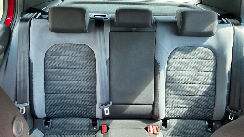 Volkswagen Golf 2.0 TDI R-Line 5dr DSG Diesel Hatchback